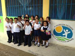 Fundación Ficohsa mano amiga de la educación en Honduras