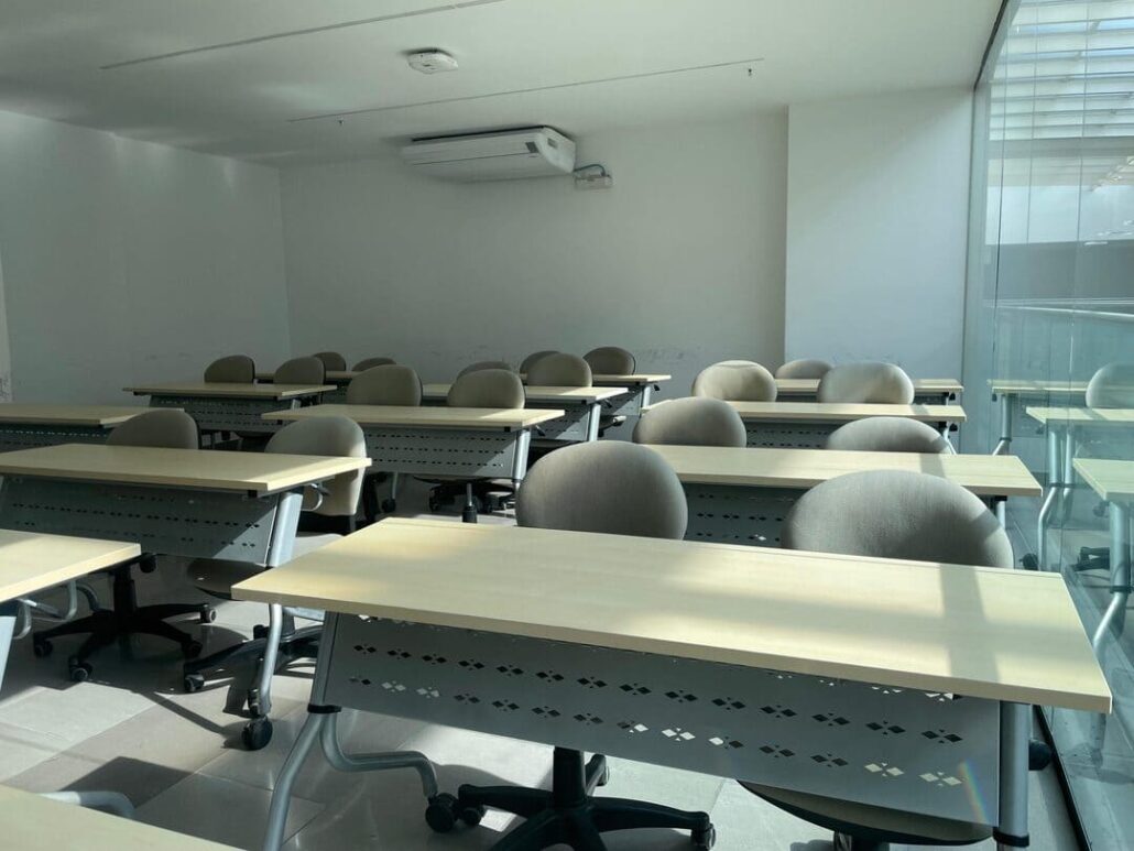 ¿Qué buscar en el alquiler de una sala de capacitación? Guía completa para empresas en Panamá ¿Qué buscar en el alquiler de una sala de capacitación? Guía completa para empresas en Panamá