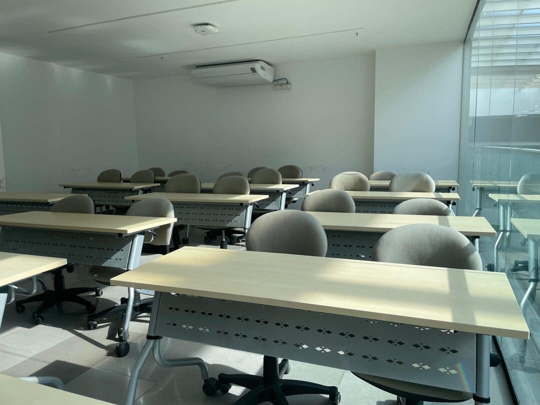 ¿Qué buscar en el alquiler de una sala de capacitación? Guía completa para empresas en Panamá